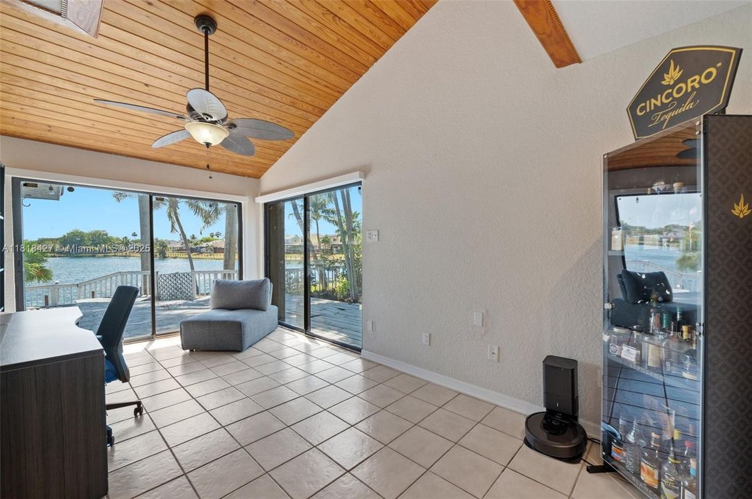 Recently Sold: $680,000 (4 beds, 2 baths, 1808 Square Feet)