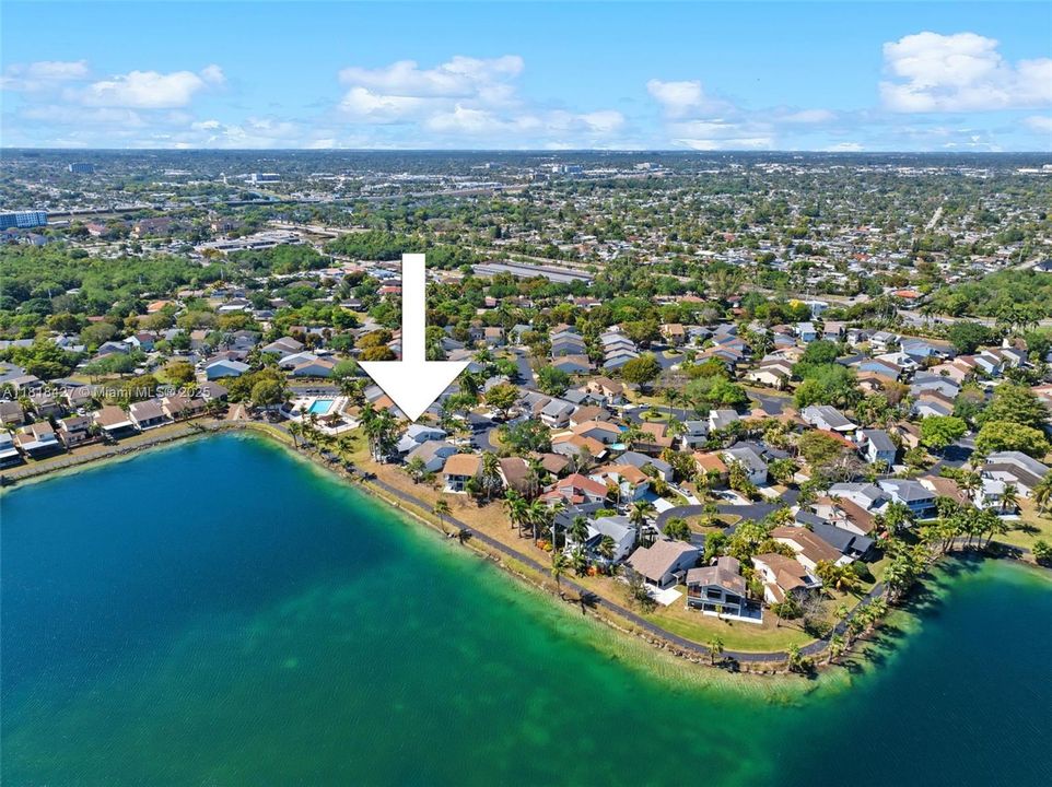 Recently Sold: $680,000 (4 beds, 2 baths, 1808 Square Feet)