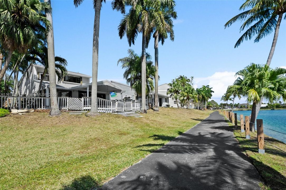 Recently Sold: $680,000 (4 beds, 2 baths, 1808 Square Feet)