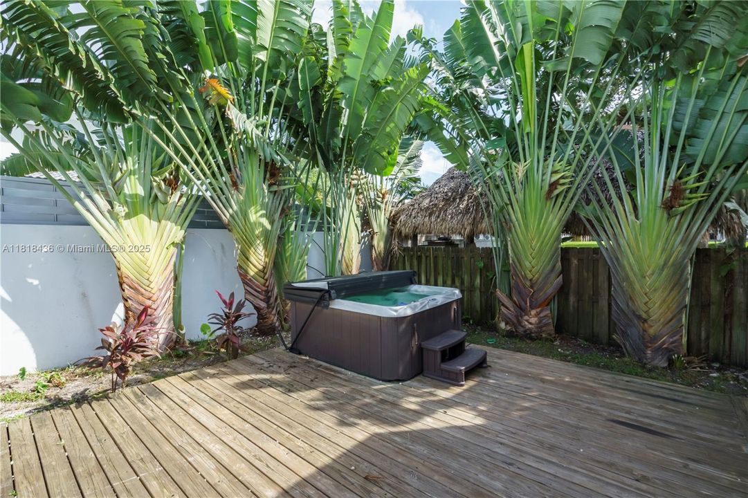 For Sale: $1,800,000 (4 beds, 3 baths, 2860 Square Feet)