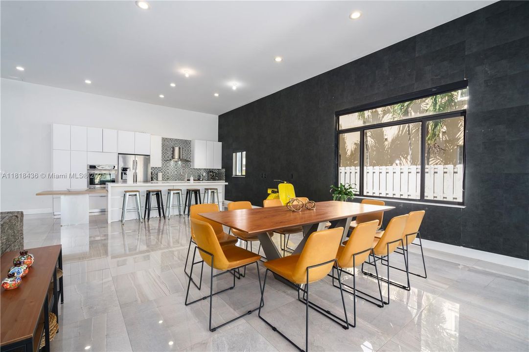 For Sale: $1,800,000 (4 beds, 3 baths, 2860 Square Feet)