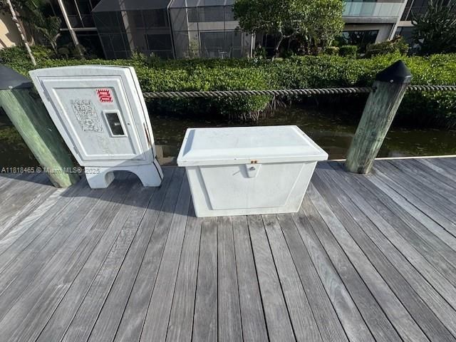 最近售出: $2,100 (0.01 acres)