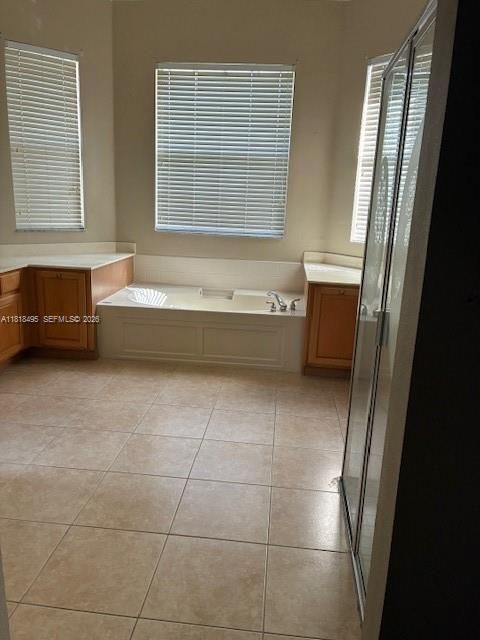 Active With Contract: $2,450 (2 beds, 2 baths, 2050 Square Feet)