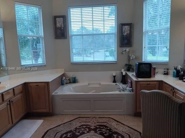 Active With Contract: $2,450 (2 beds, 2 baths, 2050 Square Feet)