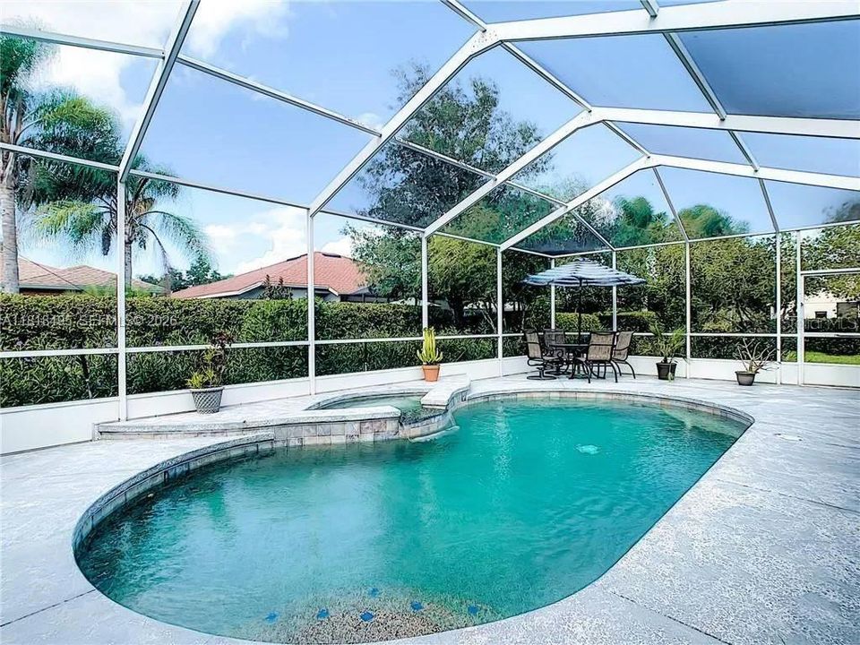 Active With Contract: $2,450 (2 beds, 2 baths, 2050 Square Feet)