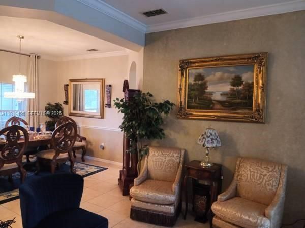 Active With Contract: $2,450 (2 beds, 2 baths, 2050 Square Feet)