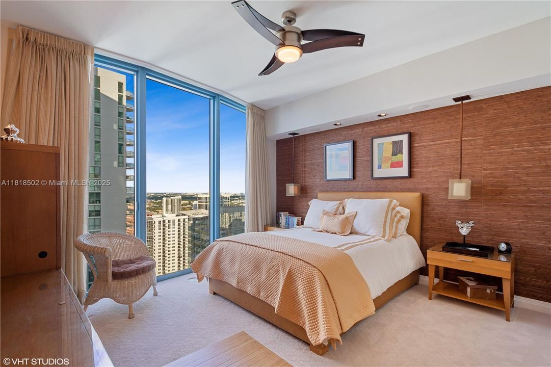 Active With Contract: $2,275,000 (3 beds, 3 baths, 2726 Square Feet)