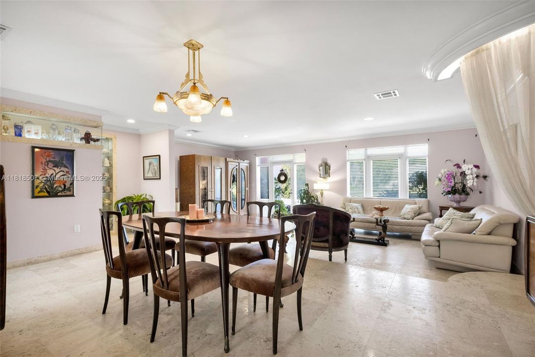 На продажу: $2,999,900 (3 спален, 3 ванн, 2501 Квадратных фут)