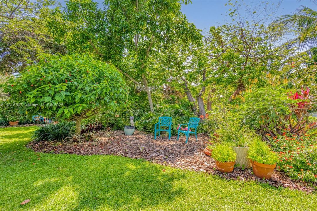 На продажу: $2,999,900 (3 спален, 3 ванн, 2501 Квадратных фут)