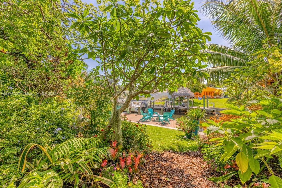 На продажу: $2,999,900 (3 спален, 3 ванн, 2501 Квадратных фут)