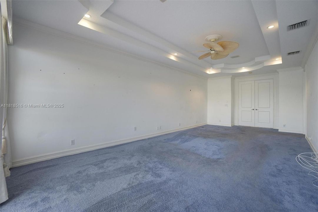 Vendido Recientemente: $2,150,000 (3 camas, 3 baños, 2884 Pies cuadrados)