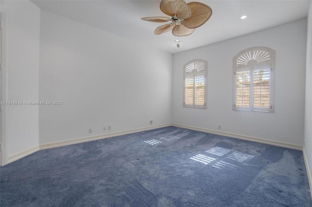 Vendido Recientemente: $2,150,000 (3 camas, 3 baños, 2884 Pies cuadrados)