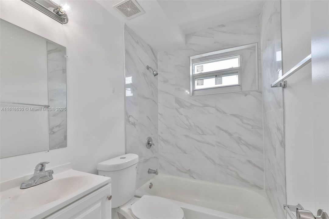 На продажу: $1,500,000 (0 спален, 0 ванн, 0 Квадратных фут)