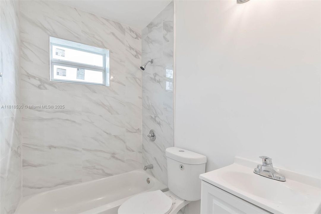 На продажу: $1,500,000 (0 спален, 0 ванн, 0 Квадратных фут)