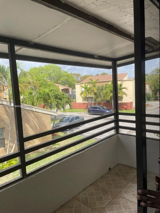 En Venta: $344,899 (3 camas, 2 baños, 1200 Pies cuadrados)