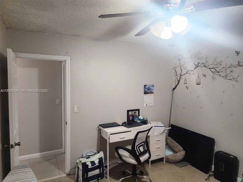 En Venta: $344,899 (3 camas, 2 baños, 1200 Pies cuadrados)