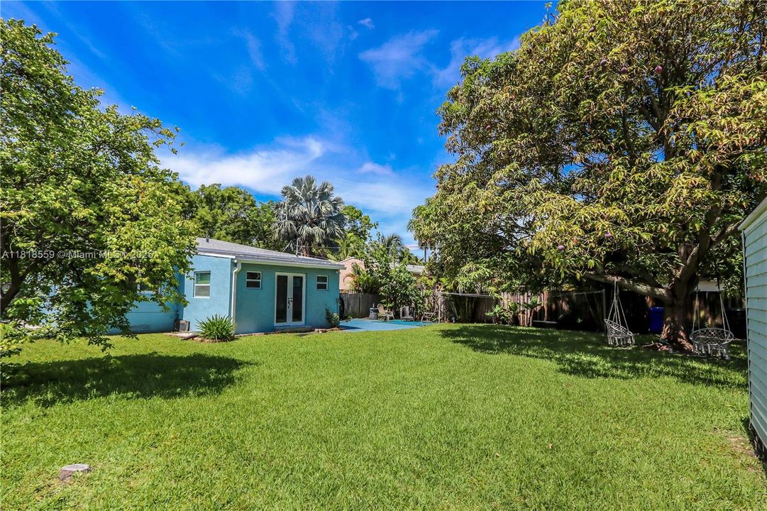 最近售出: $549,000 (2 贝兹, 2 浴室, 1429 平方英尺)