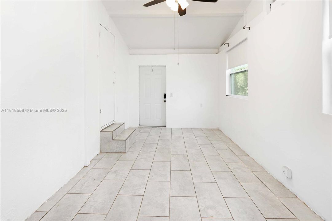 最近售出: $549,000 (2 贝兹, 2 浴室, 1429 平方英尺)