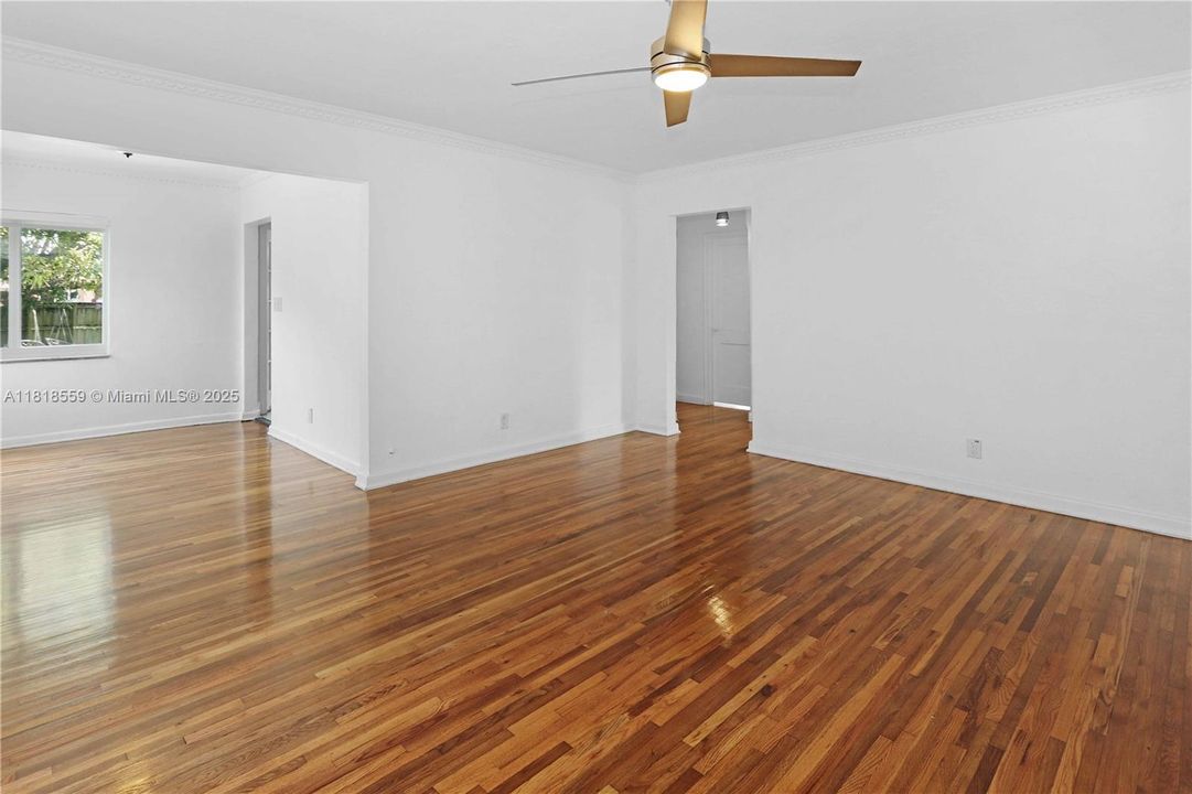 最近售出: $549,000 (2 贝兹, 2 浴室, 1429 平方英尺)