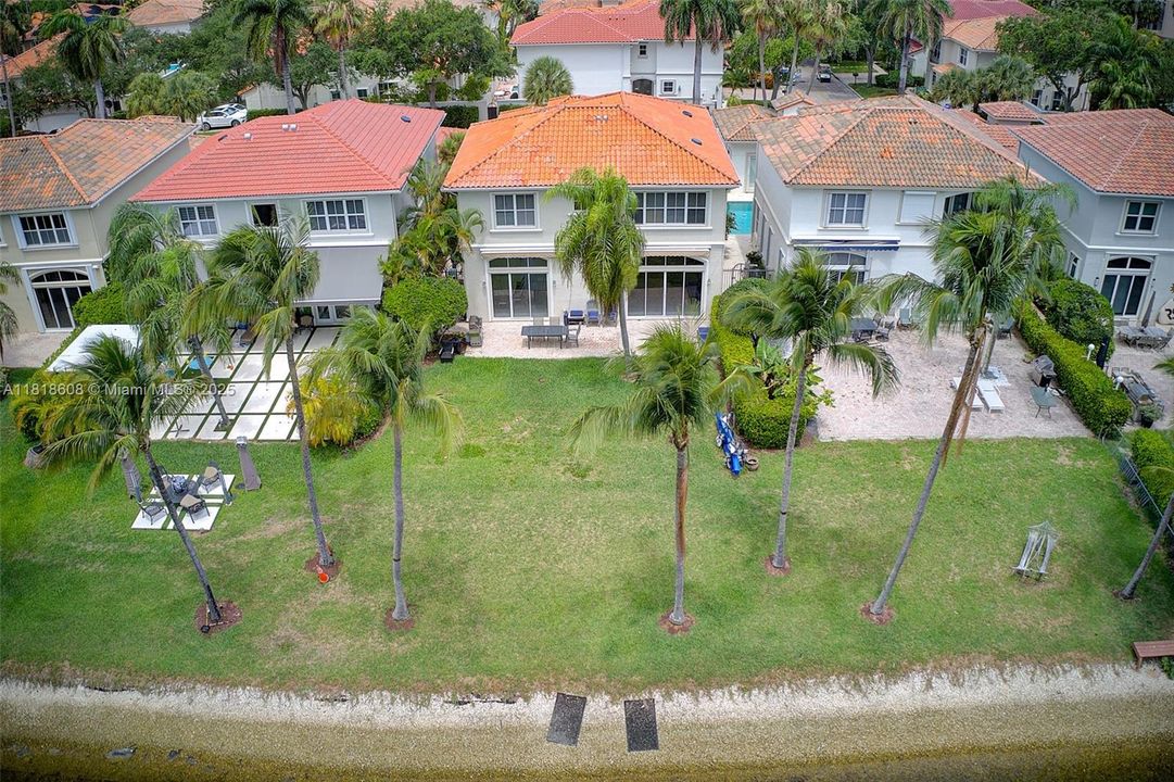 Недавно продано: $2,290,000 (5 спален, 4 ванн, 3359 Квадратных фут)