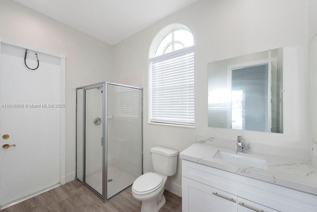 Недавно продано: $2,290,000 (5 спален, 4 ванн, 3359 Квадратных фут)