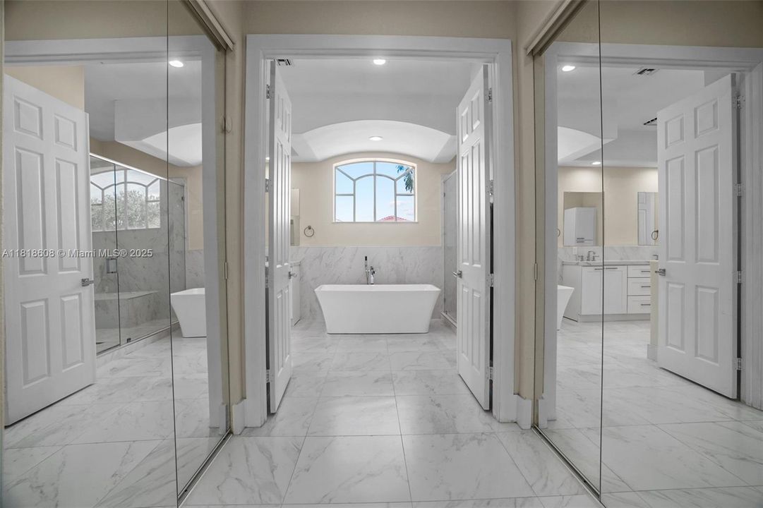 Недавно продано: $2,290,000 (5 спален, 4 ванн, 3359 Квадратных фут)