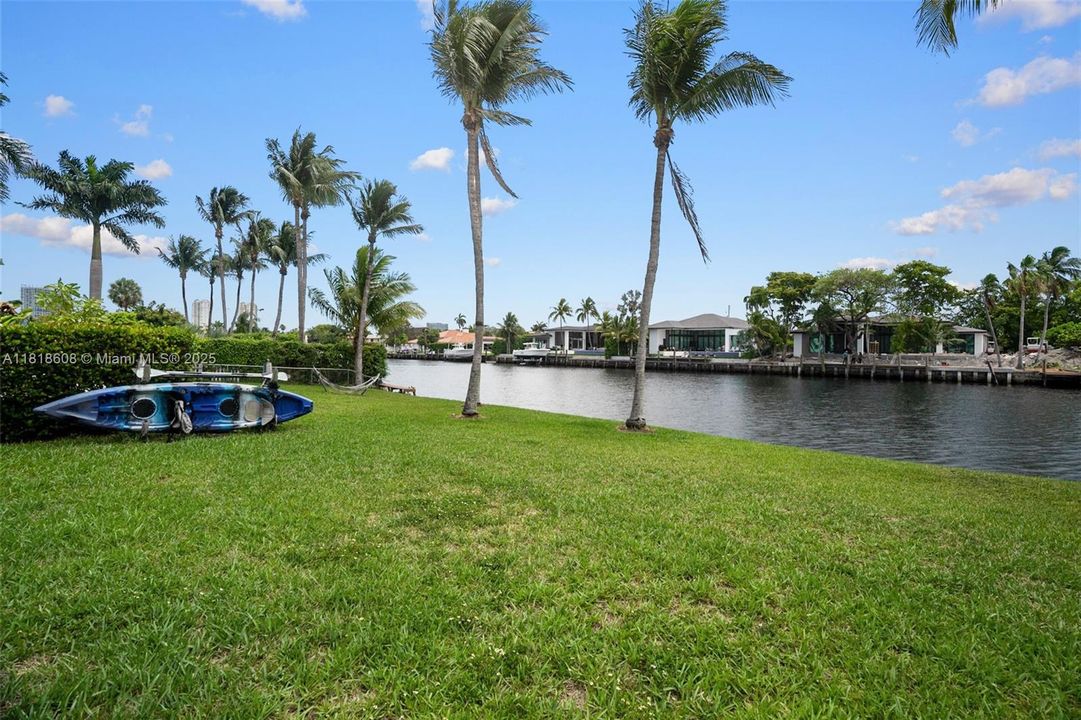 Недавно продано: $2,290,000 (5 спален, 4 ванн, 3359 Квадратных фут)