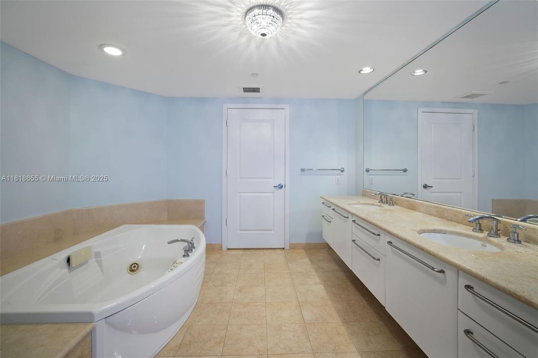 En Venta: $3,250,000 (3 camas, 3 baños, 3091 Pies cuadrados)