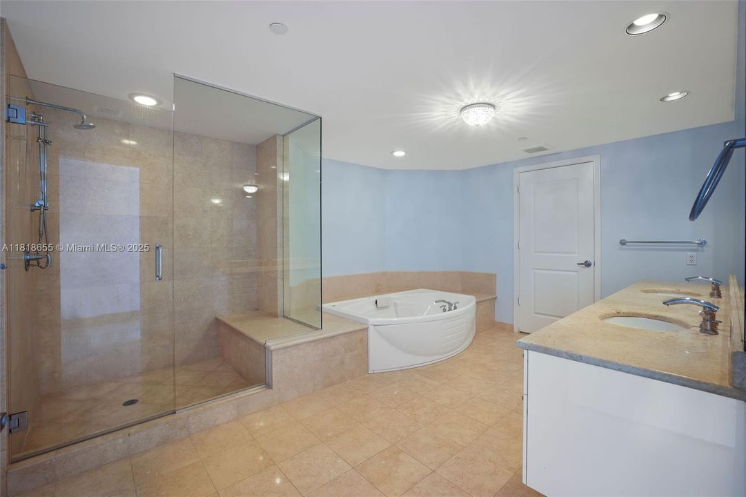 En Venta: $3,250,000 (3 camas, 3 baños, 3091 Pies cuadrados)