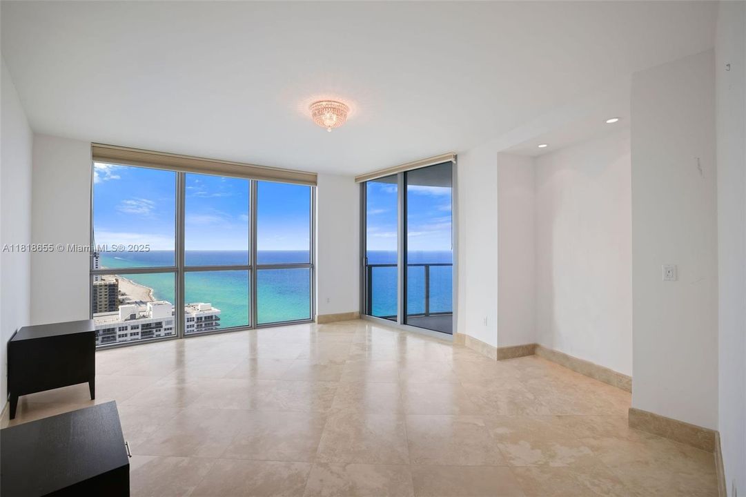 En Venta: $3,250,000 (3 camas, 3 baños, 3091 Pies cuadrados)