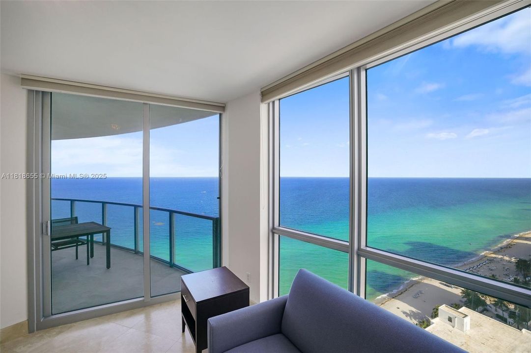En Venta: $3,250,000 (3 camas, 3 baños, 3091 Pies cuadrados)