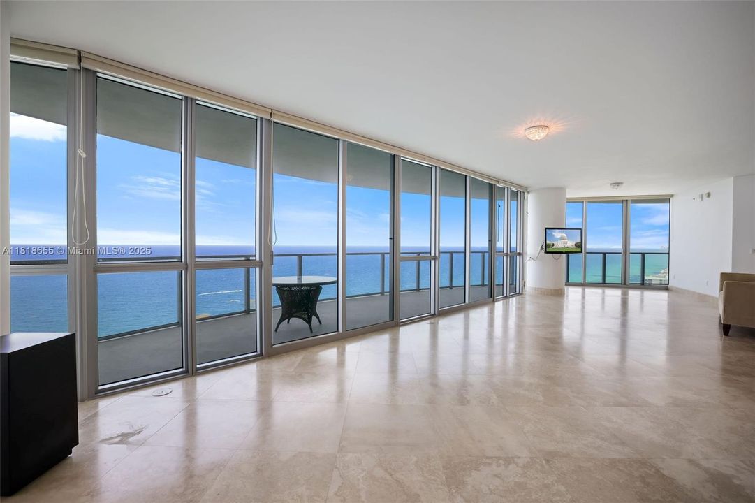 En Venta: $3,250,000 (3 camas, 3 baños, 3091 Pies cuadrados)