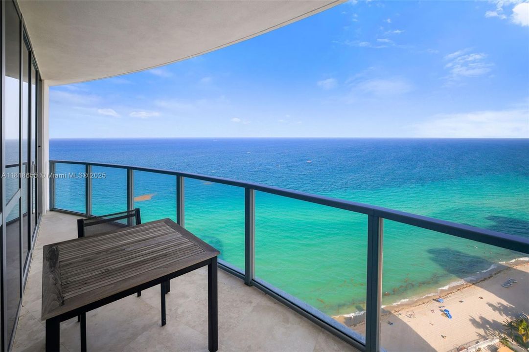 En Venta: $3,250,000 (3 camas, 3 baños, 3091 Pies cuadrados)