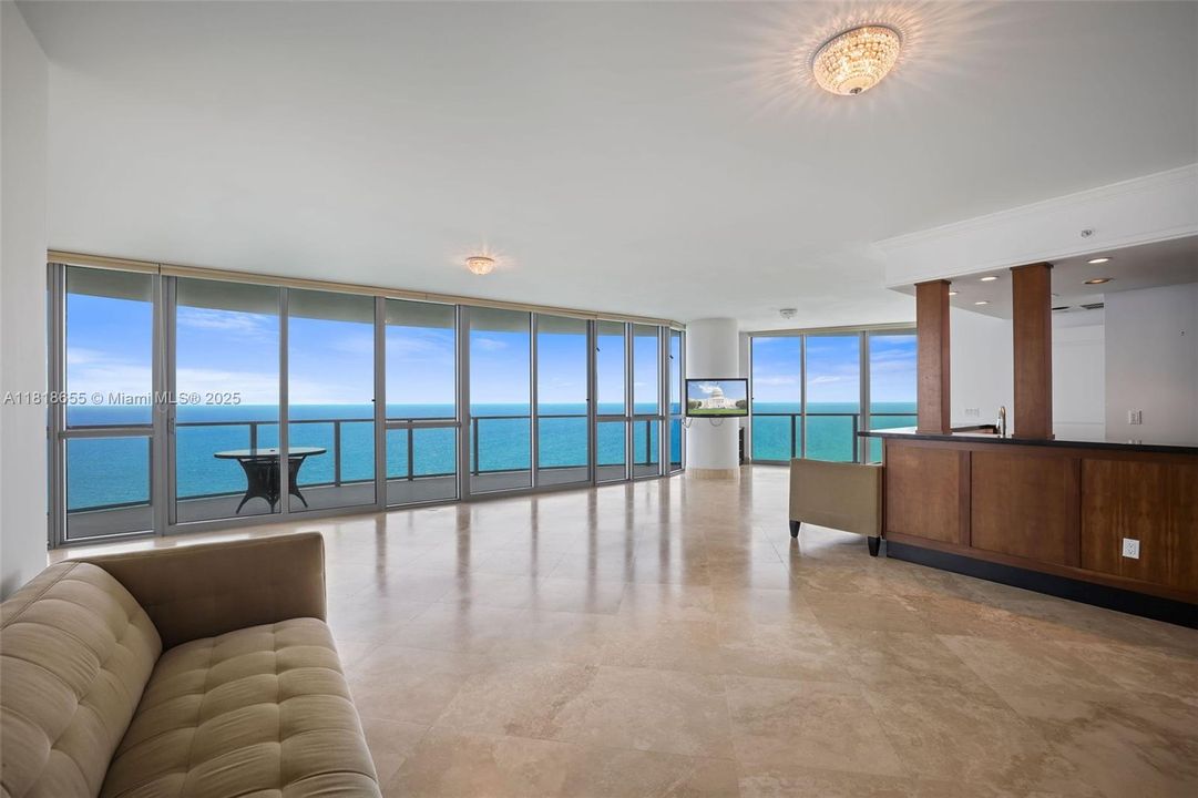 En Venta: $3,250,000 (3 camas, 3 baños, 3091 Pies cuadrados)