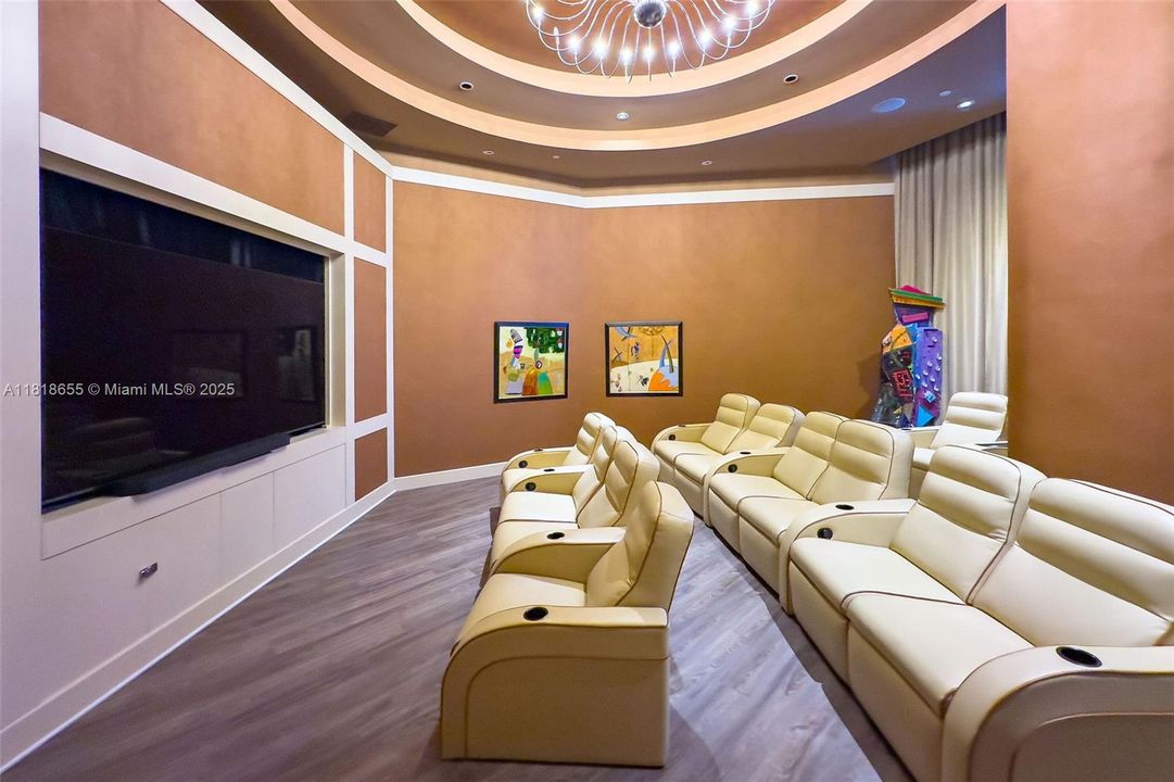 En Venta: $3,250,000 (3 camas, 3 baños, 3091 Pies cuadrados)