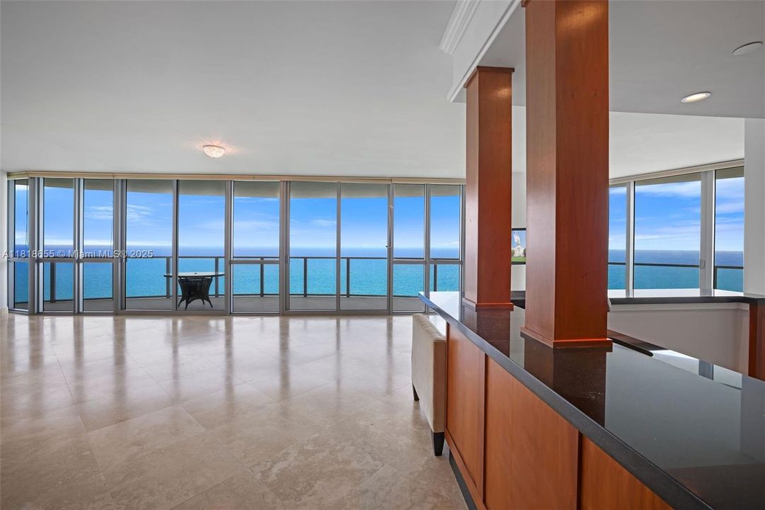En Venta: $3,250,000 (3 camas, 3 baños, 3091 Pies cuadrados)
