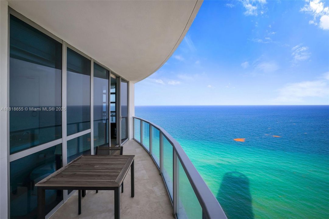 En Venta: $3,250,000 (3 camas, 3 baños, 3091 Pies cuadrados)