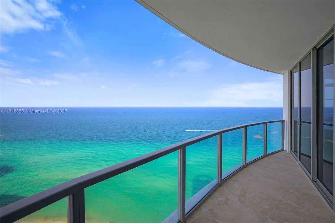 En Venta: $3,250,000 (3 camas, 3 baños, 3091 Pies cuadrados)