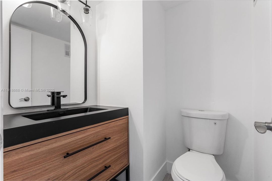 Recently Sold: $339,000 (3 beds, 2 baths, 1650 Square Feet)