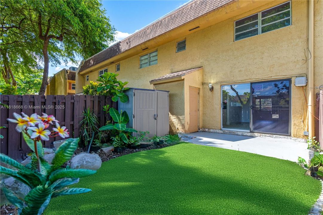 Recently Sold: $339,000 (3 beds, 2 baths, 1650 Square Feet)