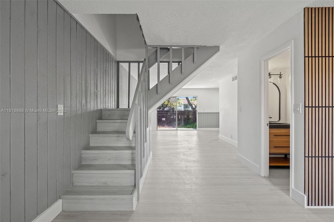 Recently Sold: $339,000 (3 beds, 2 baths, 1650 Square Feet)