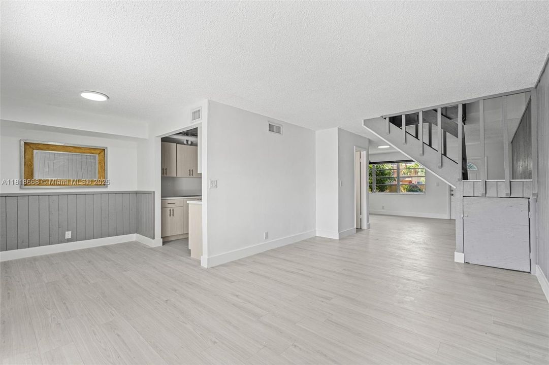 Recently Sold: $339,000 (3 beds, 2 baths, 1650 Square Feet)