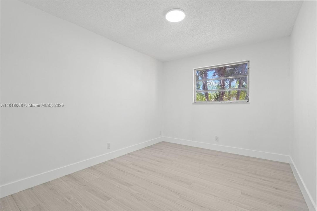 Recently Sold: $339,000 (3 beds, 2 baths, 1650 Square Feet)