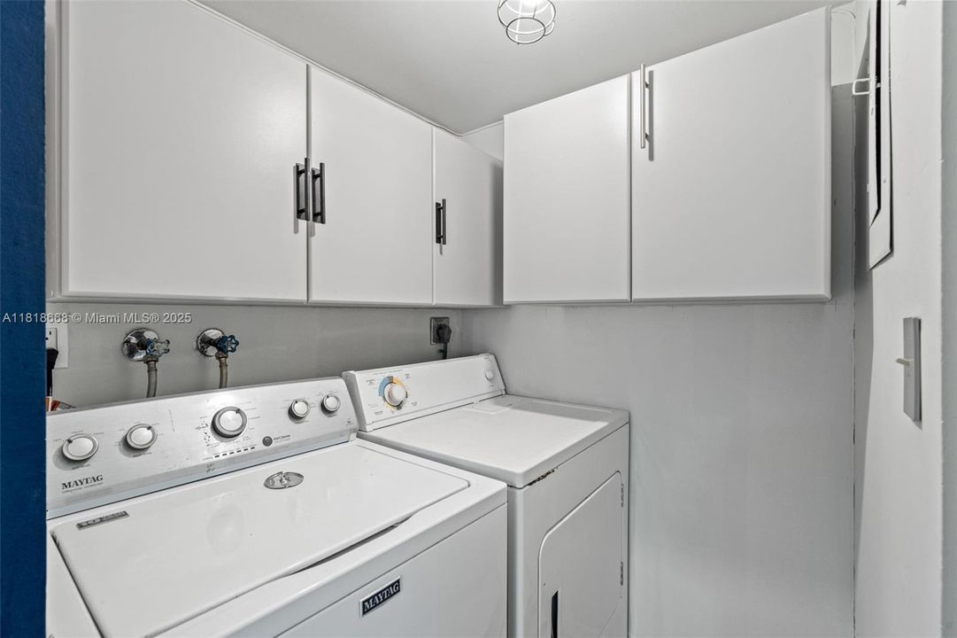 Recently Sold: $339,000 (3 beds, 2 baths, 1650 Square Feet)