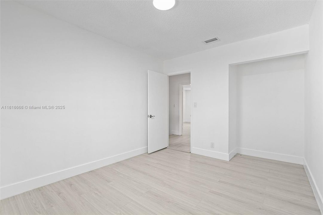 Recently Sold: $339,000 (3 beds, 2 baths, 1650 Square Feet)