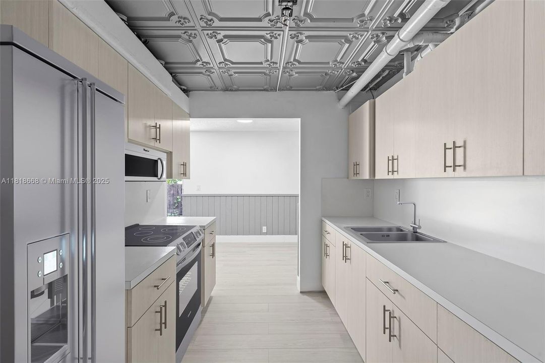 Recently Sold: $339,000 (3 beds, 2 baths, 1650 Square Feet)