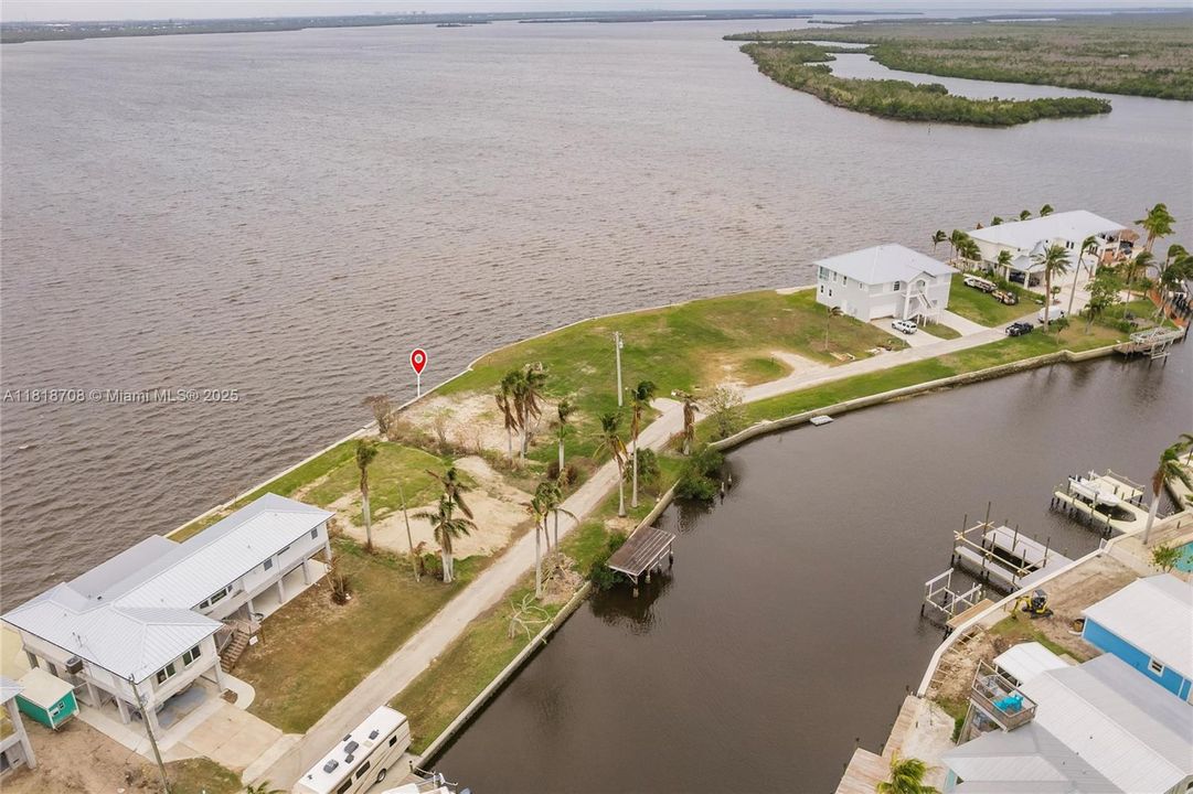 For Sale: $550,000 (0.16 acres)