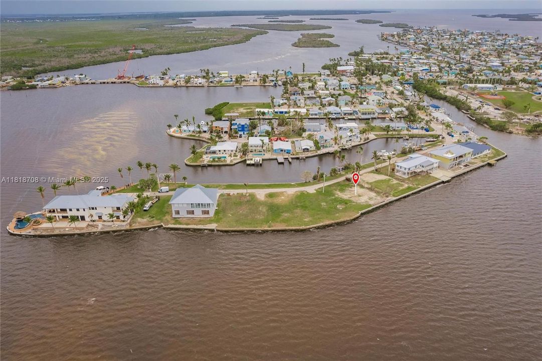 For Sale: $550,000 (0.16 acres)