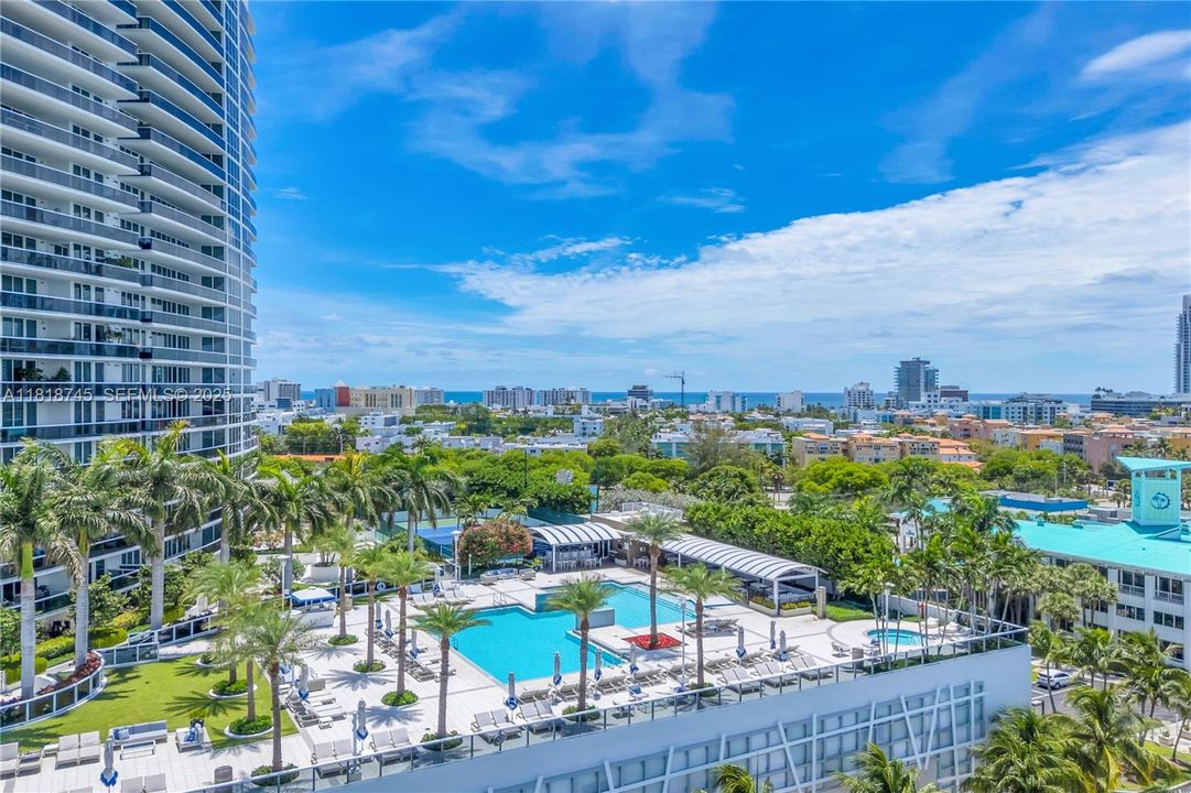 For Sale: $1,499,500 (2 beds, 2 baths, 1658 Square Feet)