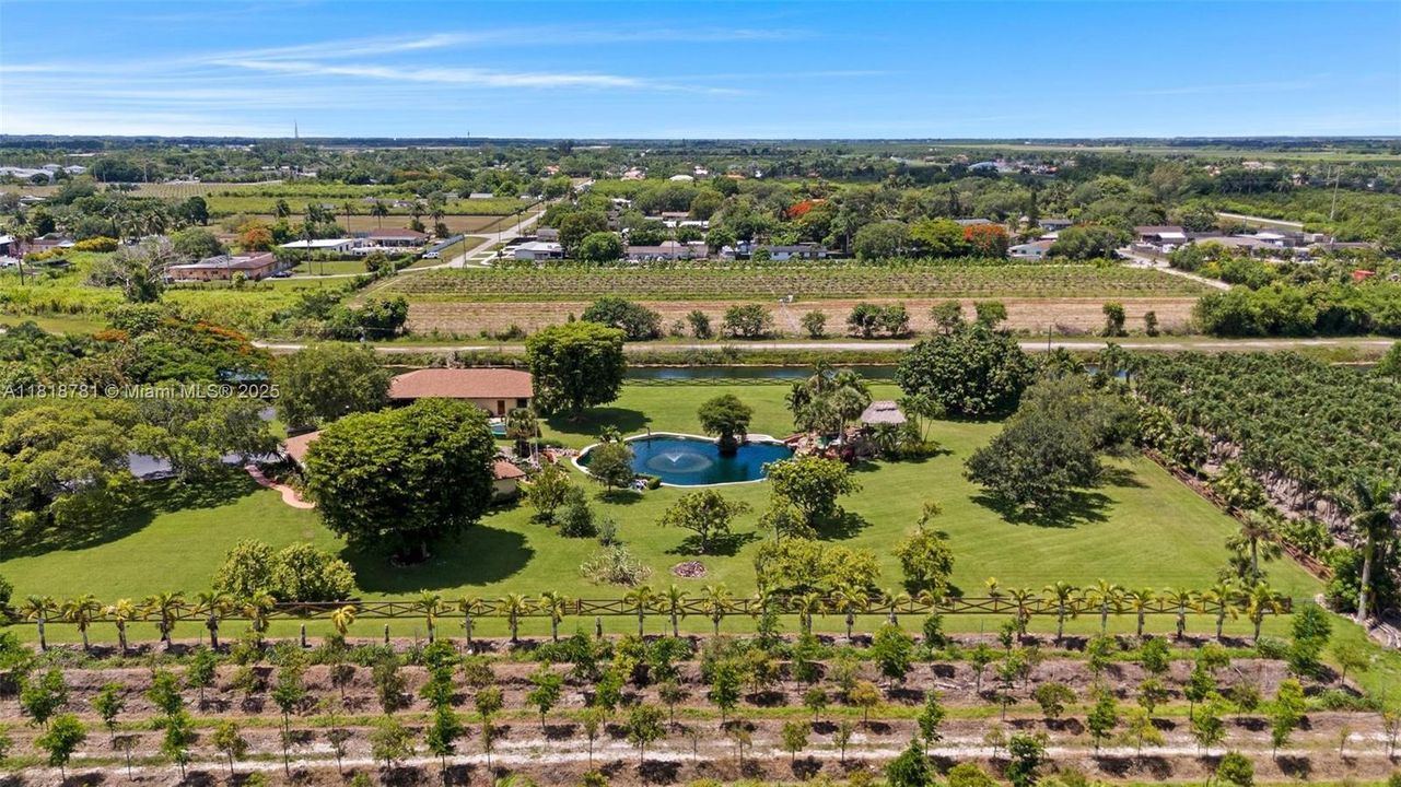 Recently Sold: $1,375,000 (4 beds, 3 baths, 4223 Square Feet)